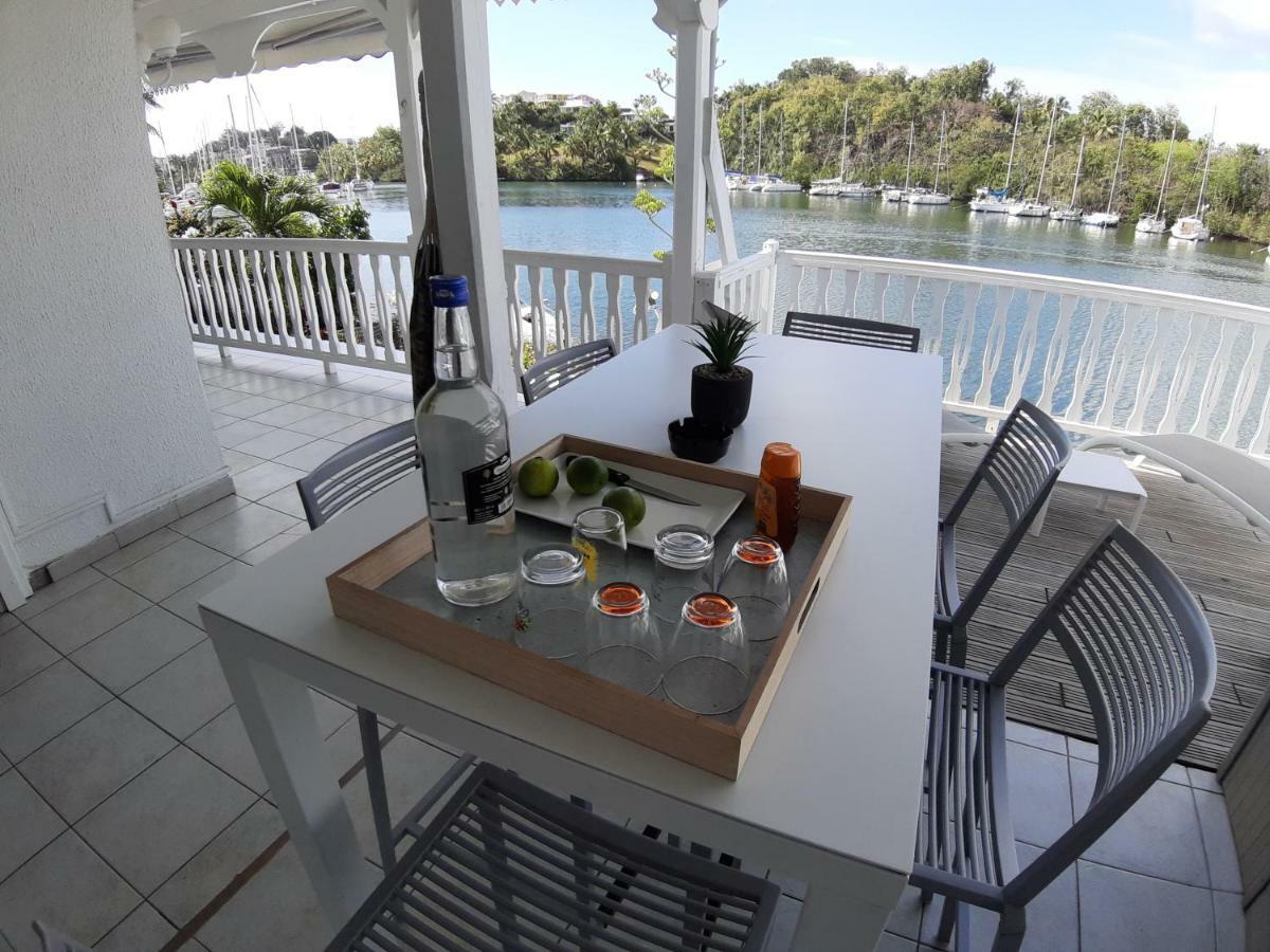 Appartement cosy avec jacuzzi à la marina Le Gosier  Extérieur photo