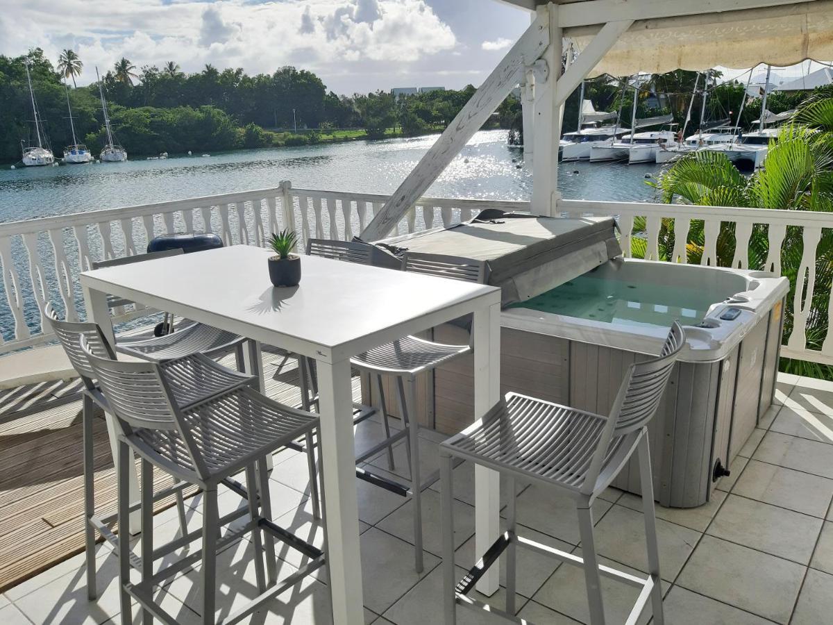 Appartement cosy avec jacuzzi à la marina Le Gosier  Extérieur photo